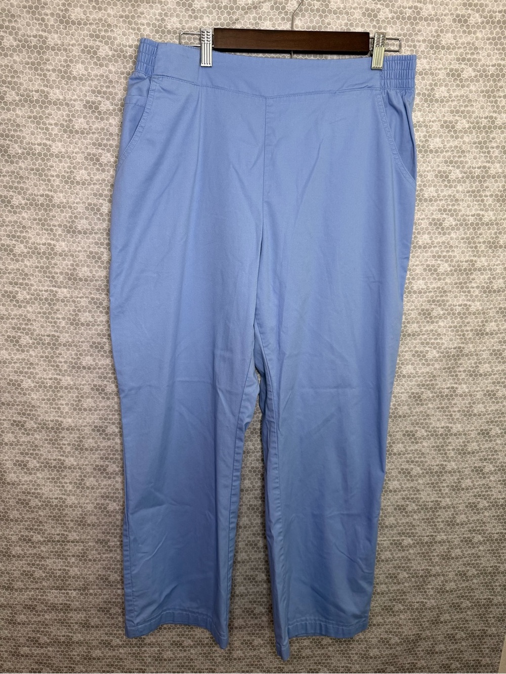 Buttersoft Women L Stretch Light Blue Scrub Bottoms